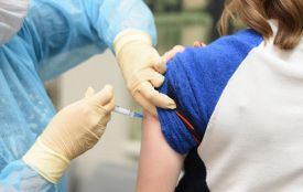 Чи є вакцина від грипу у Тернополі, кому варто робити щеплення у період пандемії COVID-19 та які ризики