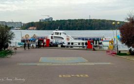 Фото дня: уже можна покататися на теплоході "Герой Танцоров"