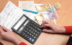 Куди ідуть наші гроші, які платимо за утримання будинку. Ми порівняли платіжки від ЖЕКів та ОСББ (ГРАФІКА)