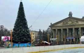 Стало відомо, коли демонтують головну ялинку та чи продовжить працювати ковзанка