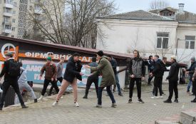 Вчора ми знайшли візочок для місячної дитинки: Як тернополяни можуть допомогти переселенцям?