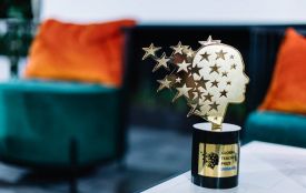 «Вчителі важливі»: ініціатива Global Teacher Prize Ukraine оголошує збір історій про вчителів воєнного часу