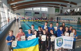 Тернопільські спортсмени здобули 13 медалей на міжнародному турнірі з плавання