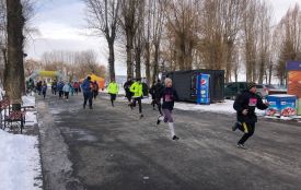Ми біжимо, щоб зігріти захисників. Тернополяни долучилися до благодійного пробігу (ФОТОРЕПОРТАЖ)