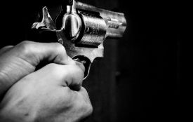У Петрикові чоловік вистрілив в голову знайомому через гроші (ОНОВЛЕНЕ)