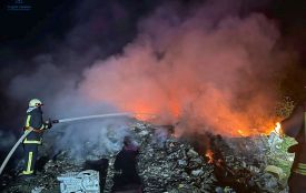 Неподалік Тернополя горіло стихійне сміттєзвалище