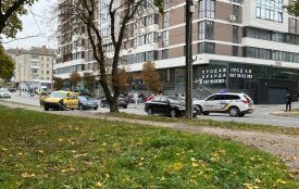 На вулиці Дружби – потрійна ДТП. Рух транспорту частково ускладнений