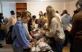 У церквах УГКЦ в Тернополі збирають подарунки дітям до Миколая — що можна приносити