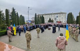 У Шумській громаді прощаються з полеглим героєм