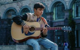 Tik Tok-зірка з Тернополя Vova Cigan презентував святкову пісню «Різдвяна»