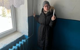 Подекуди на 10 градусів менше від норми: «20 хвилин» перевірили, чи дійсно тепло у під'їздах