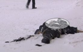 Працівника агрофірми знайшли мертвим. Ймовірно, що тіло викинули біля траси