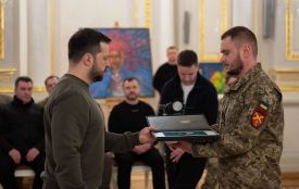 Зеленський нагородив орденом військового з тернопільської артбригади