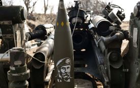 Артилеристи тернопільської бригади відпрацьовують по ворогу з посланнями Шевченка