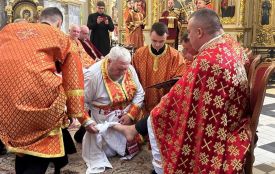 Митрополит Василій Семенюк омив ноги священникам