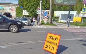 Через ДТП з тролейбусом біля Шостого магазину величезний затор