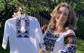 Бабусю, хочу вишиванку з танчиками і шахедами: тернопільська майстриня поділилась схемою унікальної сорочки