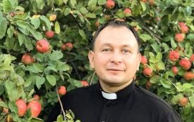 Чому увечері не можна ходити на цвинтар: розповідає отець Філюк