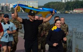 Американці біжать 1,2 тисячі кілометрів заради України: частина шляху пролягла через Тернопіль