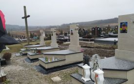 У Бережанах встановлюють пам'ятники загиблим Героям