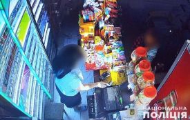 Продавчиню з Кременця підозрюють у привласненні майже 100 тисяч гривень з каси