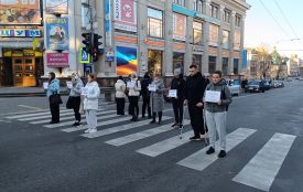 Тернопіль зупинився на одну хвилину, щоб вшанувати воїнів