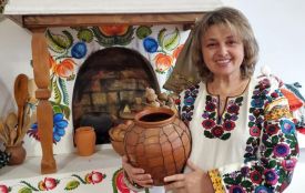 У тривожній валізі була лише Борщівська сорочка: про любов до вишиття Галини Переймибіди