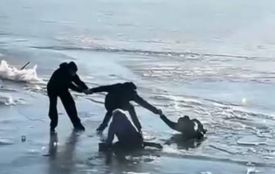 На Ставі гуляти небезпечно: чоловіка врятували перехожі