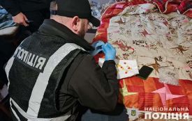 Правоохоронці викрили злочинну групу, яка реалізовувала наркотики в двох областях