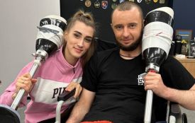 Донечка радіє, що зібрали мільйони на «сталеві ноги» для татуся: захисник робить перші кроки