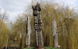 Який вигляд мають дерев’яні фігури у парку Сопільче: дивіться, що з ними сталося