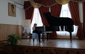 «Це дуже відповідальний момент»: юні музиканти показували вміння в обласному конкурсі «Піаністи Тернопілля»