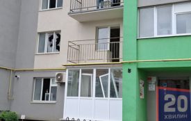 Півтора мільйона виділили на заміну вікон і ремонт ліфтів у постраждалих від прильоту будинках