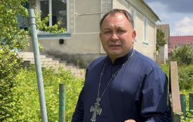 Священник Олексій Філюк пропонує безкоштовне житло для переселенців і тих, кому ніде жити