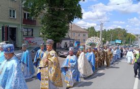 Сотні вірян долучились до хресної ходи  із чудотворною іконою Божої Матері «Тернопільської»
