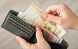 Уряд змінив порядок виплати пенсій та грошової допомоги українцям
