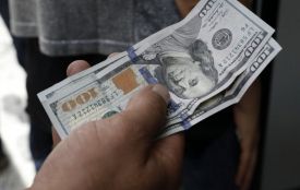 Долар дорожчає четвертий день поспіль
