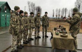 Студенти з 1 вересня проходитимуть базову військову підготовку. Що думаєте про це?