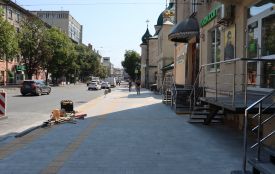 У центрі міста відремонтували тротуари: дивіться, який вигляд вони мають тепер!