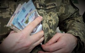 Ветерани звинувачують секретаря міськради у вимаганні коштів, той заперечує
