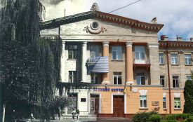 Як змінився Кооперативний коледж у Тернополі: відтворили фото з одного ракурсу