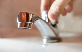 Втретє відключають воду в Центрі через ліквідацію аварії на Руській