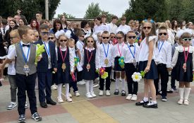 Перший дзвоник у тернопільських школах. Дивіться репортаж
