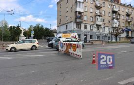 Частково перекрили Руську: працюють комунальники та техніка