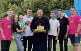 Мільйон підписників має священник і блогер з Тернопільщини Олексій Філюк