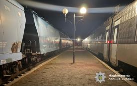 Під колесами потяга в Озерній загинув чоловік