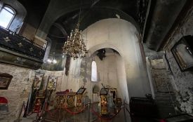 Реставрація чи руйнування? З Церкви Різдва Христового забрали іконостас і забетонували фрески