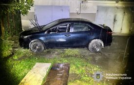 У Тернополі затримали юнака, який намагався викрасти авто
