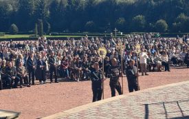 Вчителі, викладачі та вихователі Тернопільщини побували на Всеукраїнській прощі у Зарваниці