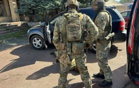 Хотів заробити на військовозобов’язаному: у Тернополі чоловіка засудили за хабар у 15 тисяч доларів